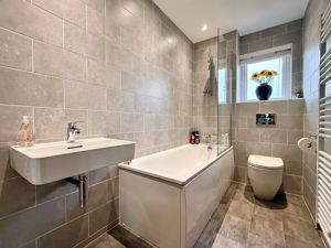 Photo 18- click for photo gallery